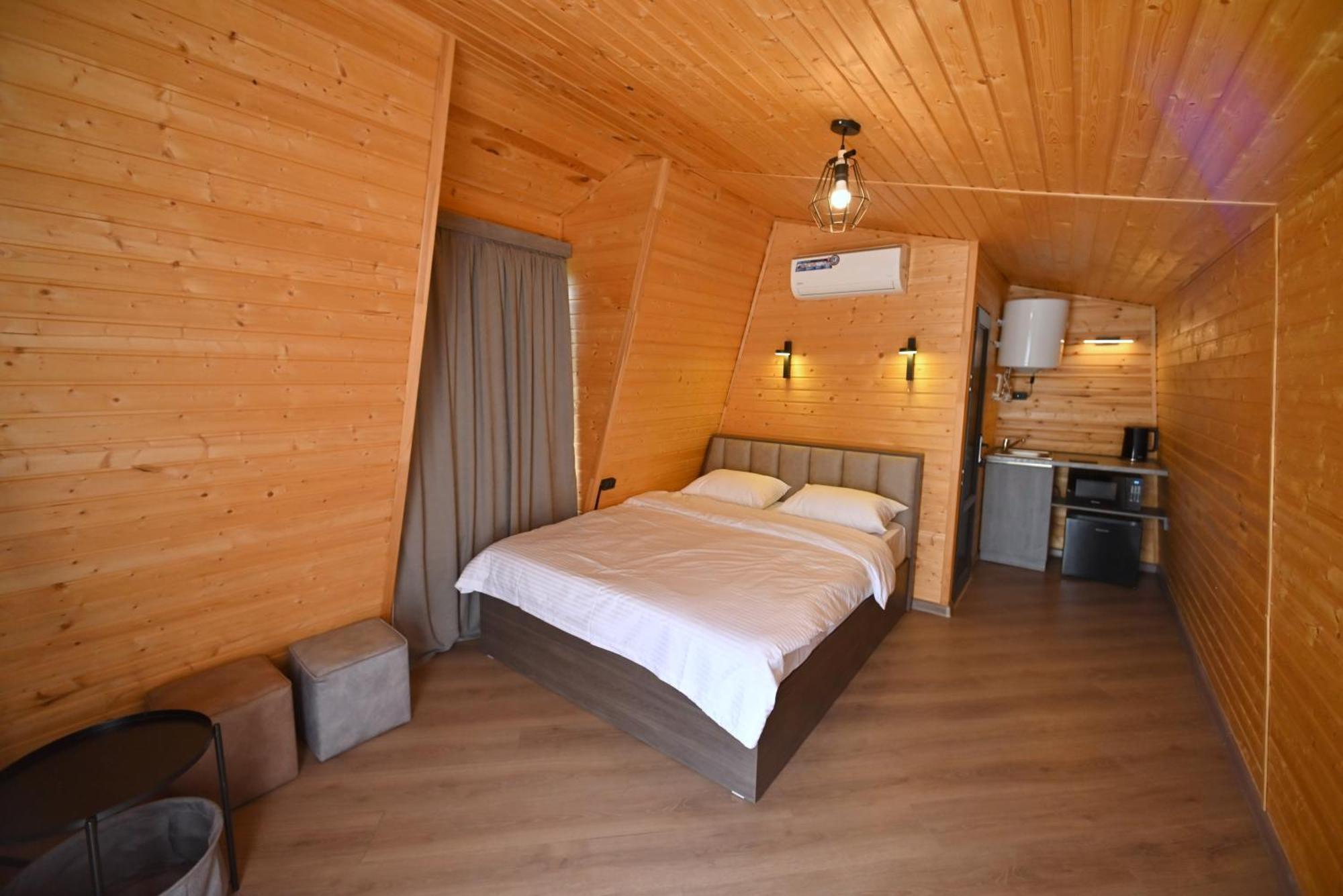 Hidden Garden Resort Гарни Экстерьер фото