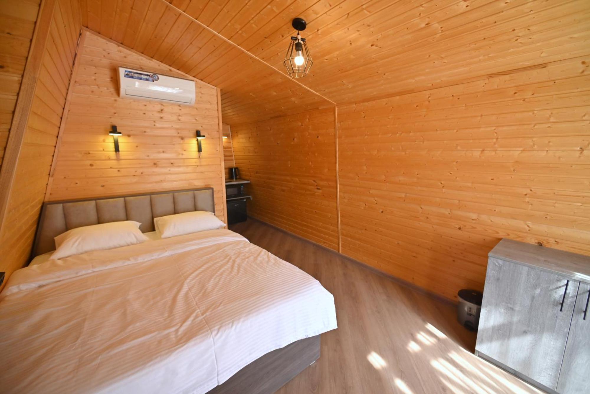 Hidden Garden Resort Гарни Экстерьер фото